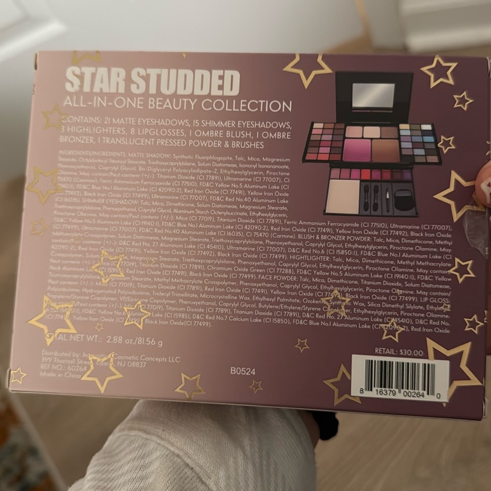 Eye shadow kit - Picture 2 of 2